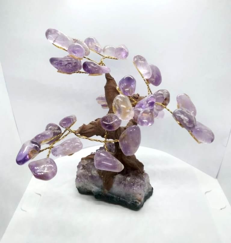 ARVORE DE RESINA COM PEDRA AMETISTA GDE - UND