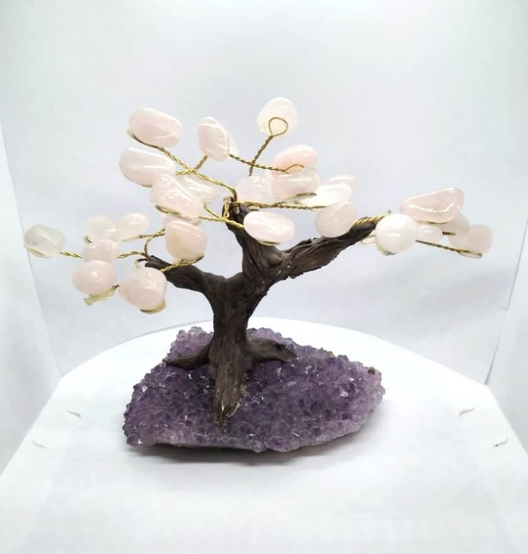 ARVORE DE RESINA COM PEDRA QUARTZO ROSA GDE - UND