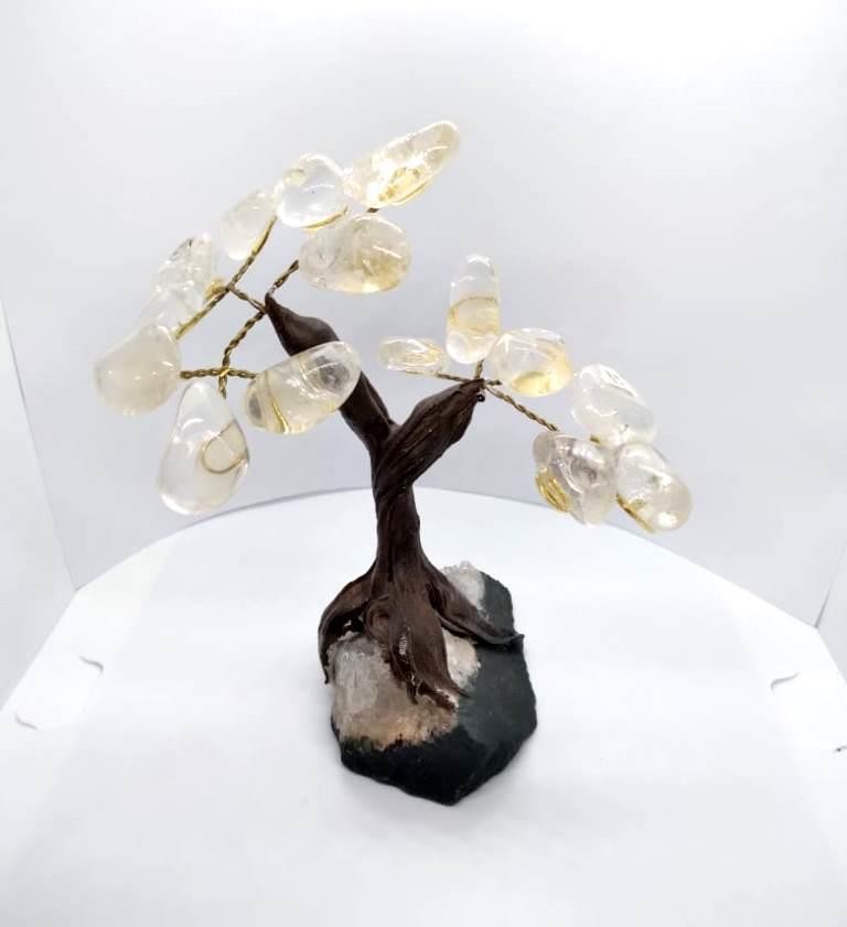 ARVORE DE RESINA COM PEDRA CRISTAL PEQ - UND
