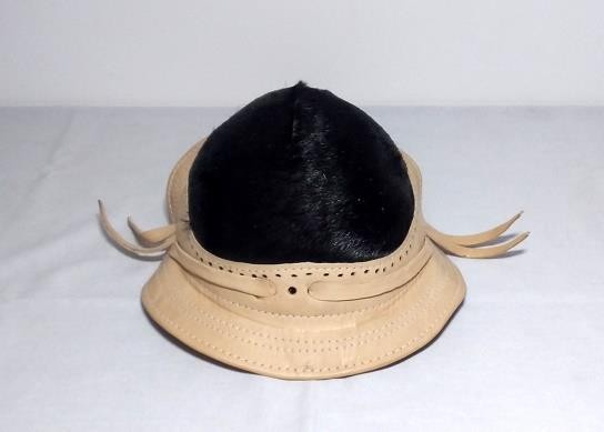 CHAPEU DE COURO PEQUENO C/ PELO PRETO N2 - UND
