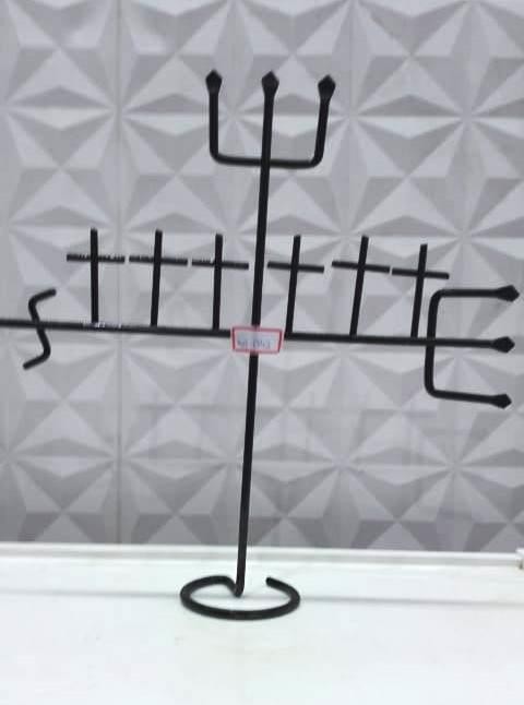 FERRAMENTA EXU REI DAS 7 ENCRUZILHADAS 35CM - UND
