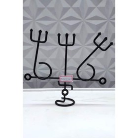 FERRAMENTA EXU CEMITERIO 20CM - UND