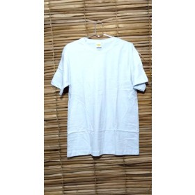 CAMISETA BRANCA M - UND